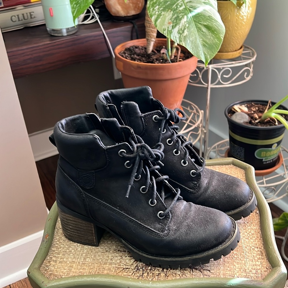 Ankle boots